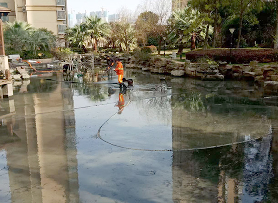 新源景观池淤泥清理